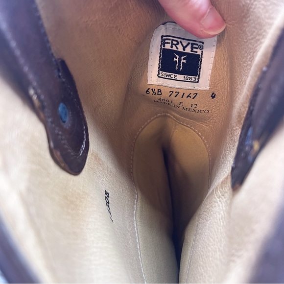 FRYE WOMEN'S MELISSA BUTTON RIDING BOOTS - ROUND TOE brown size 6.5 - Picture 5 of 12